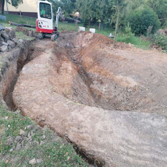 Rybníková vložka 1,5 mm široká 9 m 805V čierna